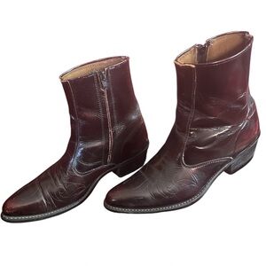 Acme Dark Wine Western Leather Ankle Boots. Size 8.5D.